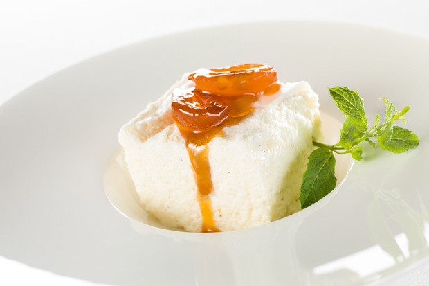 Grießflammerie mit Kumquats