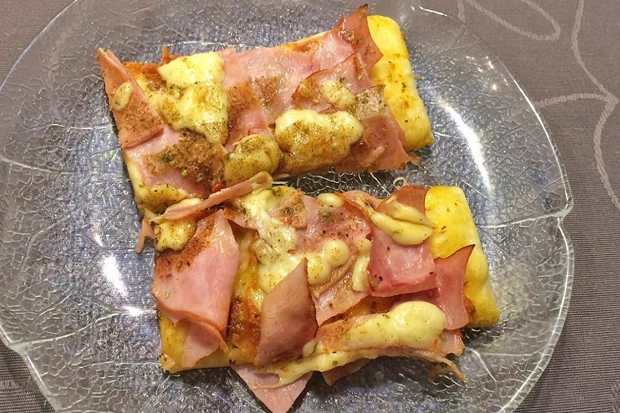 Pikant &uuml;berbackener Grillteig