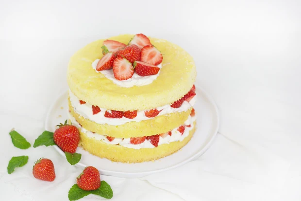 Naked Strawberry Cake