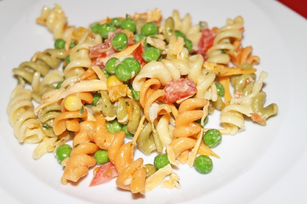Nudelsalat Tricolore