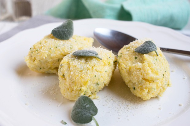 Polenta-Salbei-Nocken - Rezept