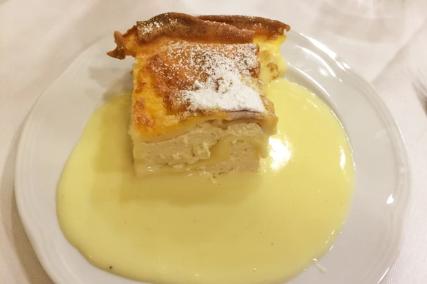 Topfen-Auflauf mit Vanillesauce