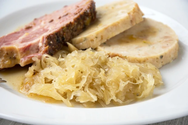 Gro&szlig;mutters Sauerkraut