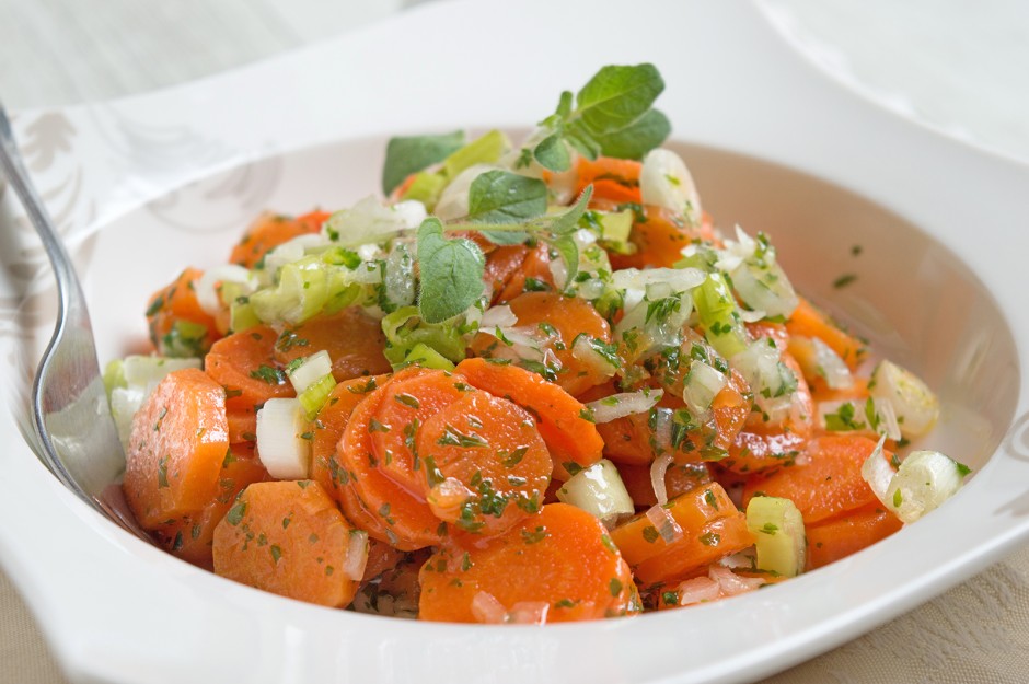 Karotten-Lauch-Salat