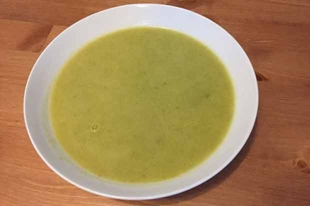 Schnelle Spargelsuppe
