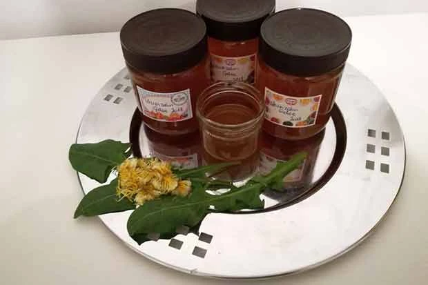 L&ouml;wenzahnbl&uuml;ten-Gelee