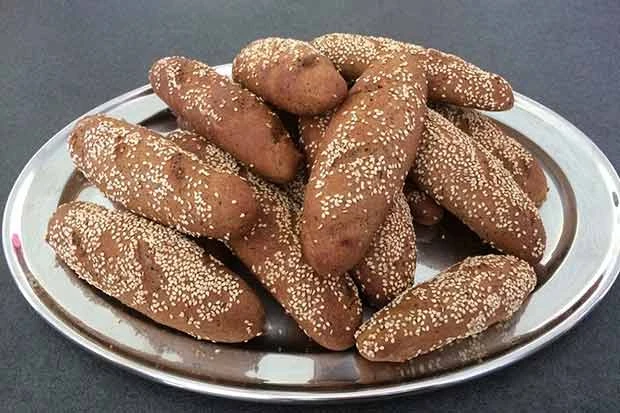 Kornspitz mit Sesam