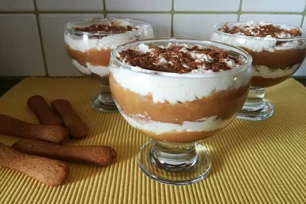 Apfeltiramisu im Glas