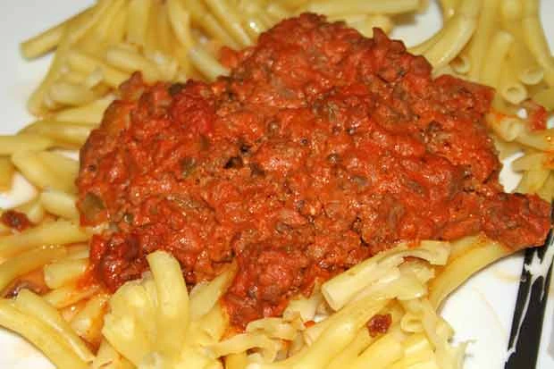 Bolognese mit Feta