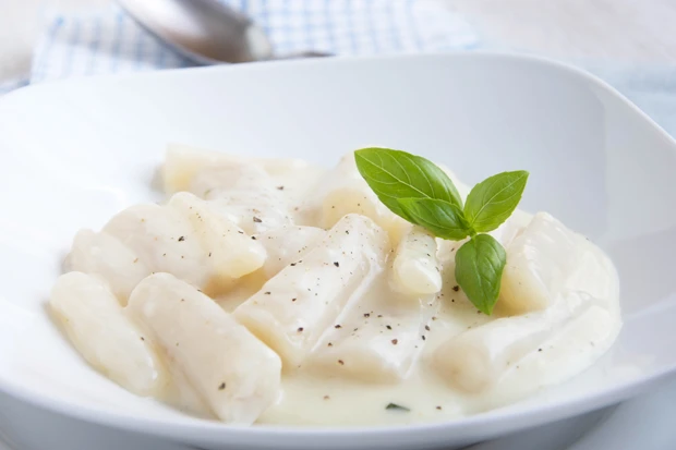 Wei&szlig;es Spargelragout