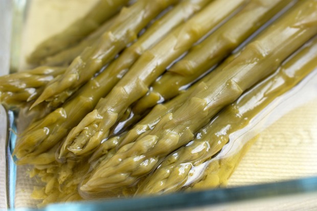 Eingelegter Spargel