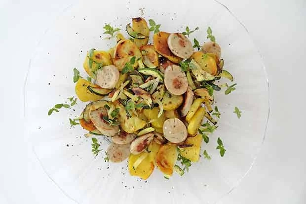 Zucchini-Wei&szlig;wurstgr&ouml;stl