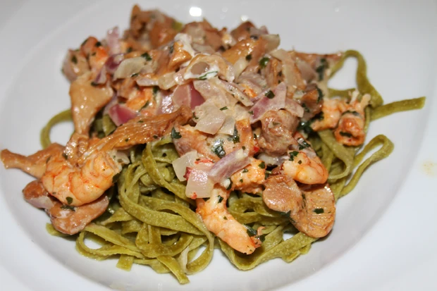 Eierschwammerl - Garnelen - Sauce
