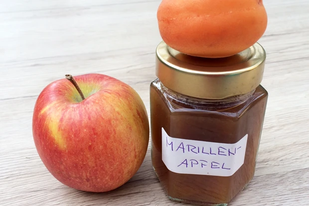 Marillen-Apfelmarmelade