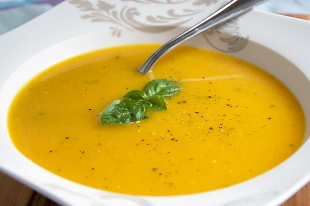 Sesam-S&uuml;&szlig;kartoffel-Suppe