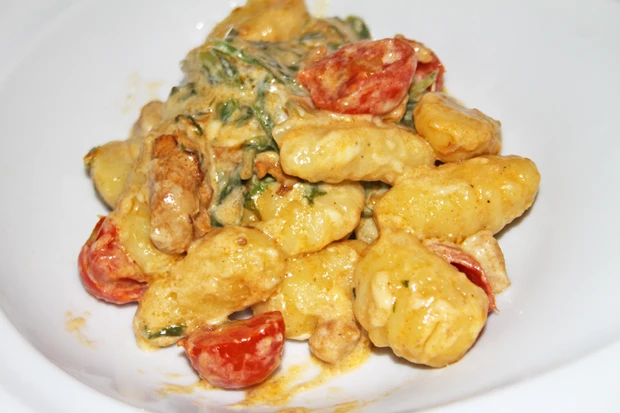 Gnocchi mit Mangold und Eierschwammerl