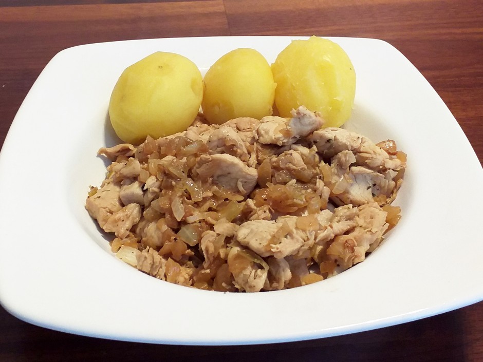 Zwiebel-Geschnetzeltes