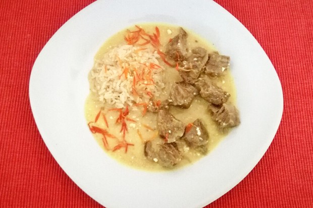 Ziegenbraten mit Curry und Reis