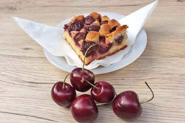 Saftiger Kirschenkuchen