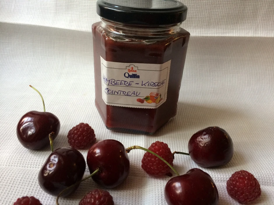 Himbeer - Kirsch - Marmelade mit Cointreau