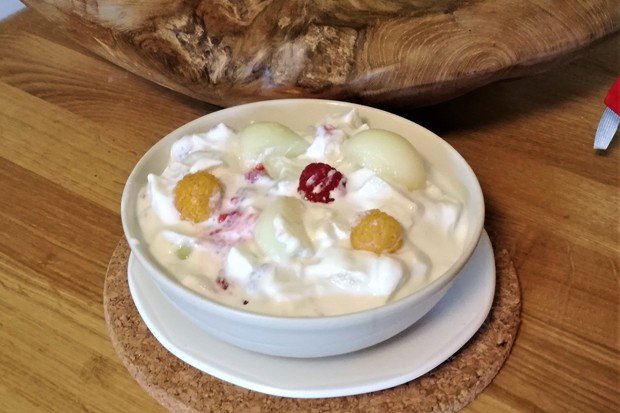 Melone-Beeren-Apfel-Joghurt