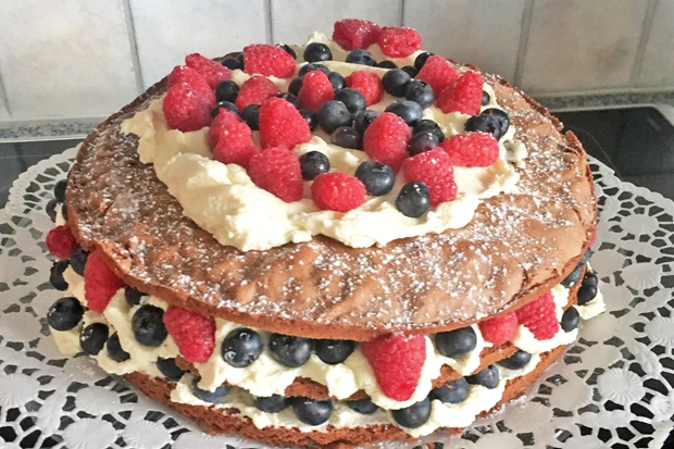 Naked Cake