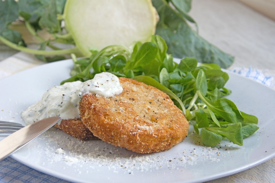 Kohlrabitaler in Käsepanier