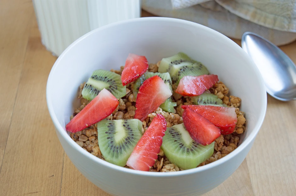 Erdbeermüsli mit Kiwi