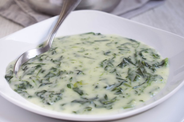 Omas Spinatsuppe