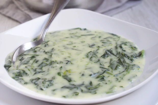 Omas Spinatsuppe
