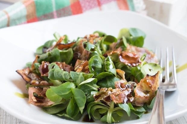 Vogerlsalat mit Speck