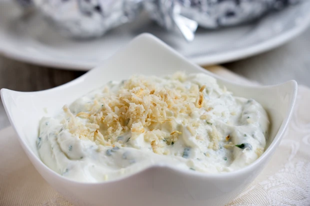 Kren-Kräuter-Dip