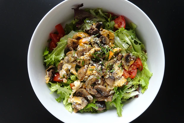 Gebratene Champignons mit Ei