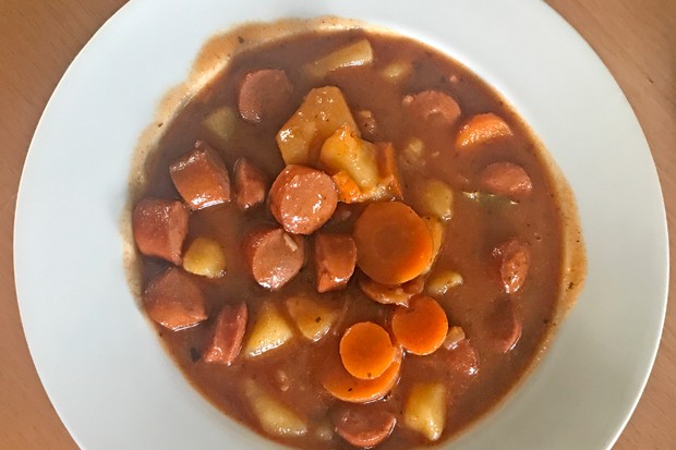 Kartoffelgulasch mit Frankfurter