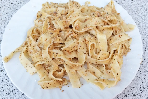 Mandel-Br&ouml;sel-Nudeln