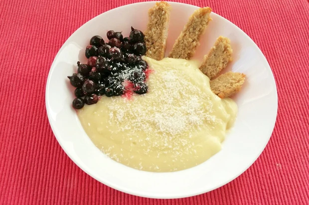 Hei&szlig;er Kokos-Pudding