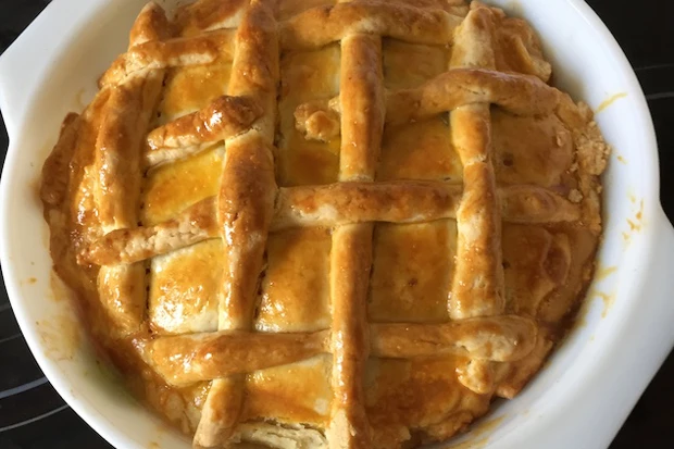 Gedeckter Apfelkuchen