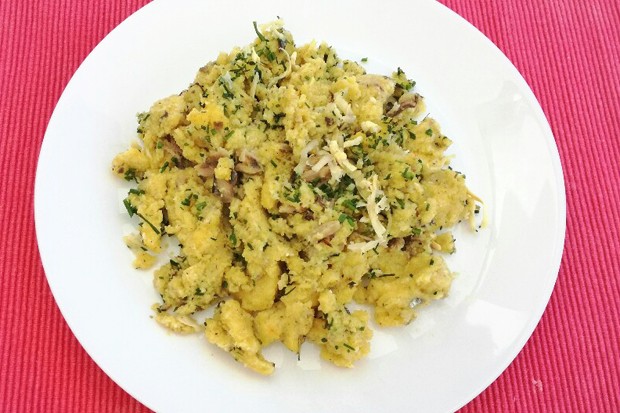 Überbackener Polenta mit Käse