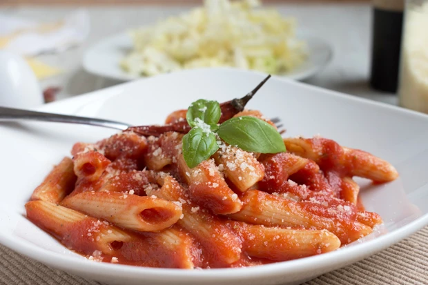 Penne in Chili-Tomaten-Sauce