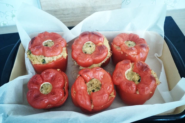 Vegetarische gef&uuml;llte Paprika