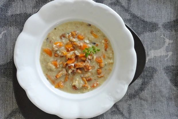 Brotsuppe mit Eierschwammerl