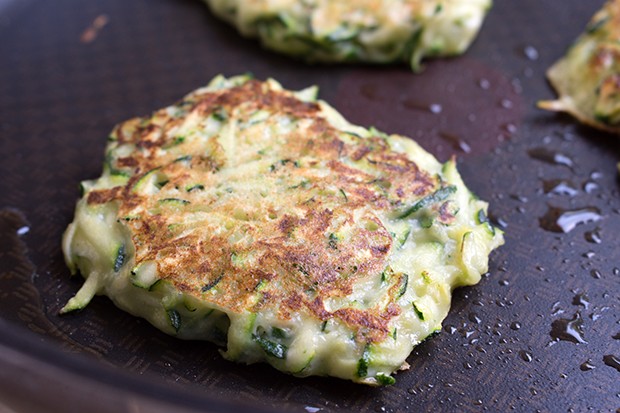 Zucchini-Kohlrabi-Puffer