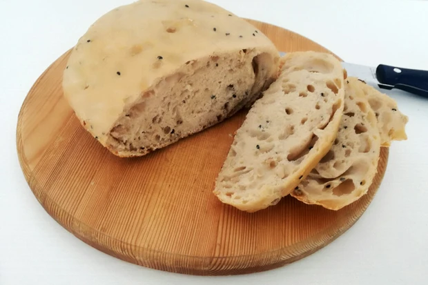 Dinkelbrot im Kochtopf gebacken
