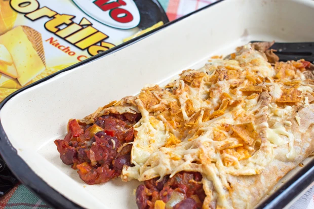 &Uuml;berbackene Palatschinken mit Tortilla Chips