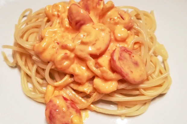 Spaghetti mit Shrimps in Brunch-Sauce