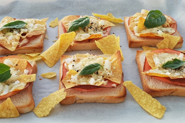 Tortillachips Toast