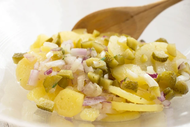 Kartoffelsalat mit Gew&uuml;rzgurke