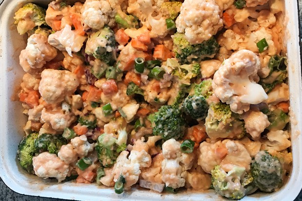 Gemüseauflauf mit Tomatensauce