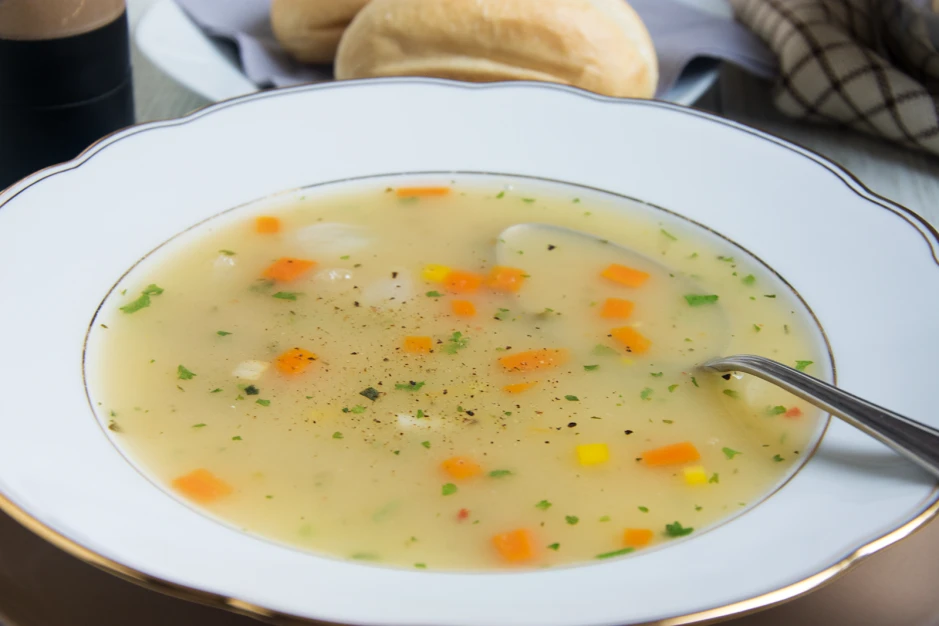 Gem&uuml;se-Gr&uuml;nkernsuppe