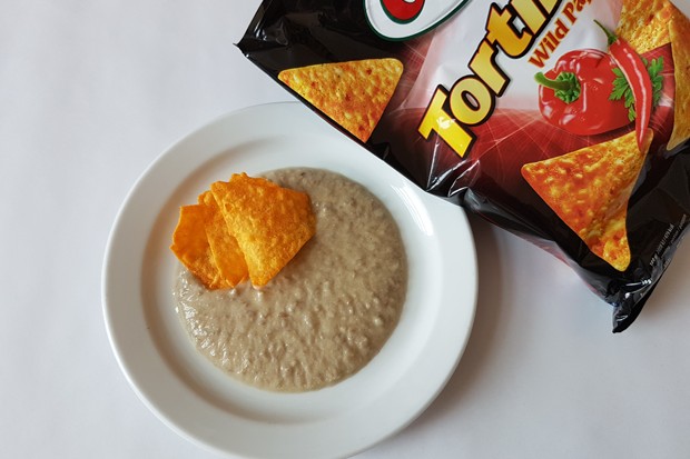 Linsenpürree mit Tortilla Chips